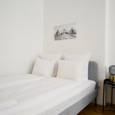 Standard Apartment By Hi5 - Petofi 12 Budapest Luaran gambar