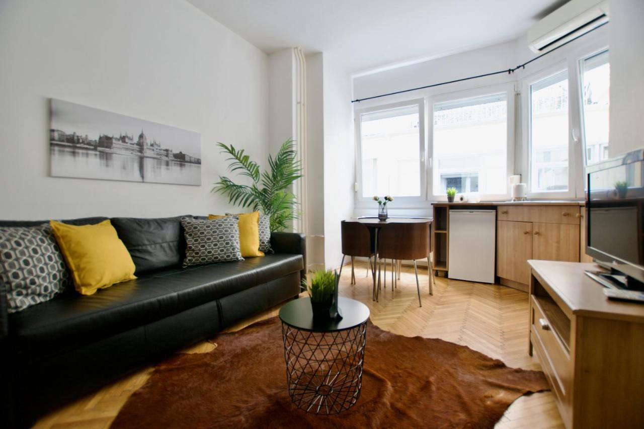 Standard Apartment By Hi5 - Petofi 12 Budapest Luaran gambar
