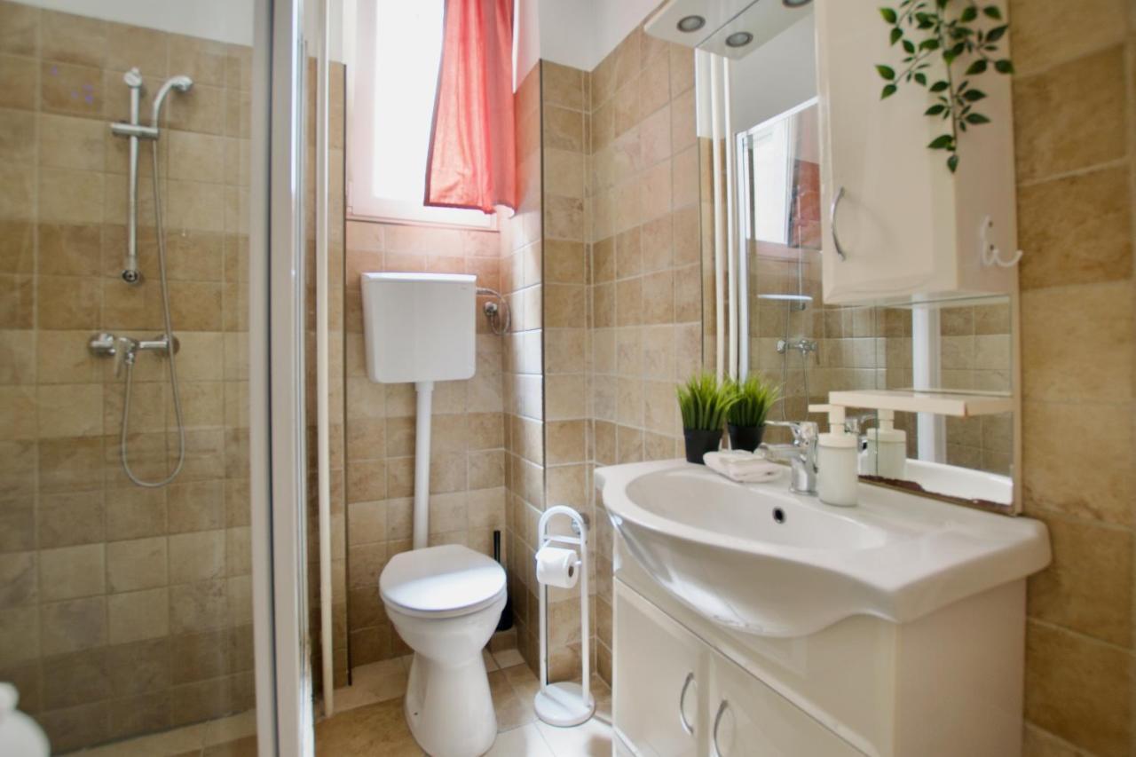 Standard Apartment By Hi5 - Petofi 12 Budapest Luaran gambar
